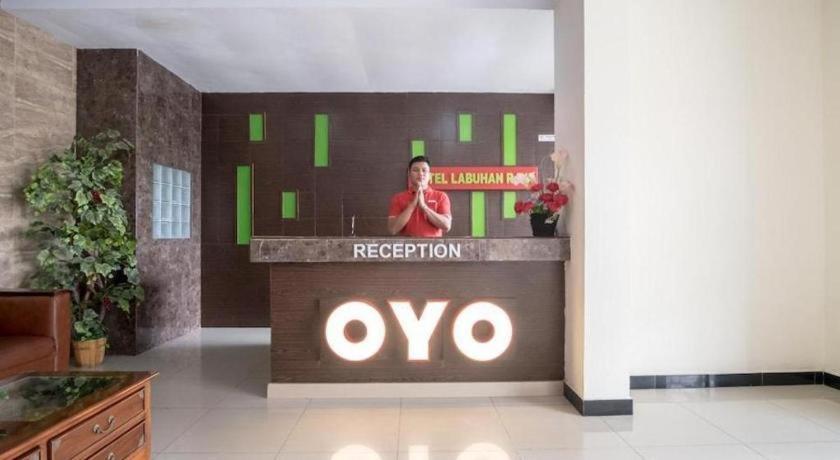 Oyo 741 Hotel Labuhan Raya Медан Экстерьер фото